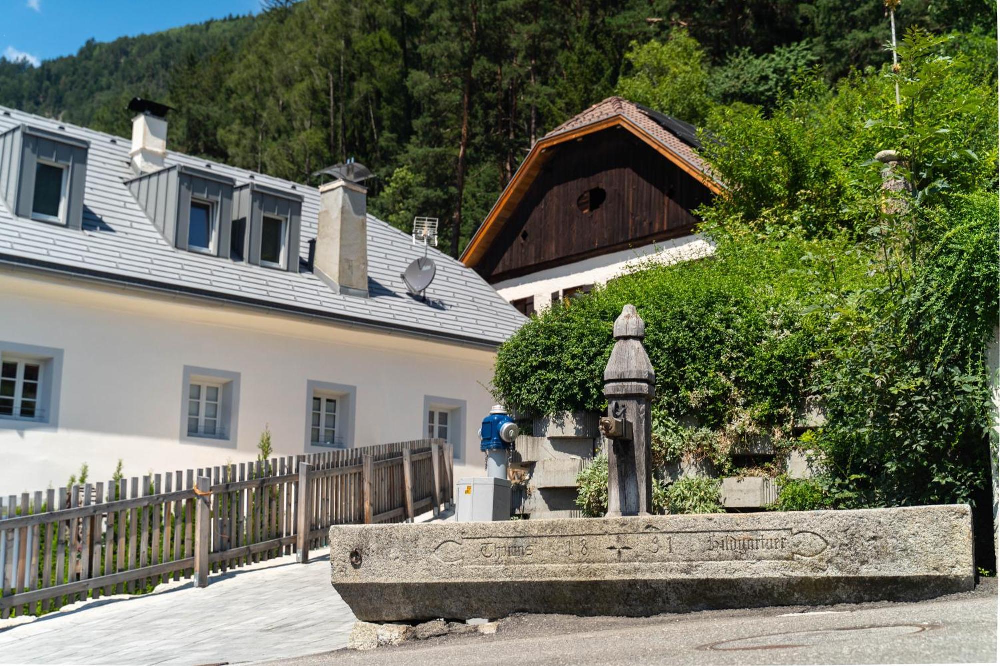 Apartments, Guest House & Historic Chalet Neuhaus San Sigismondo Eksteriør bilde